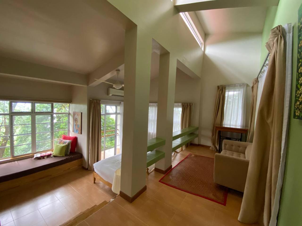 Ambong Rainforest Retreat *